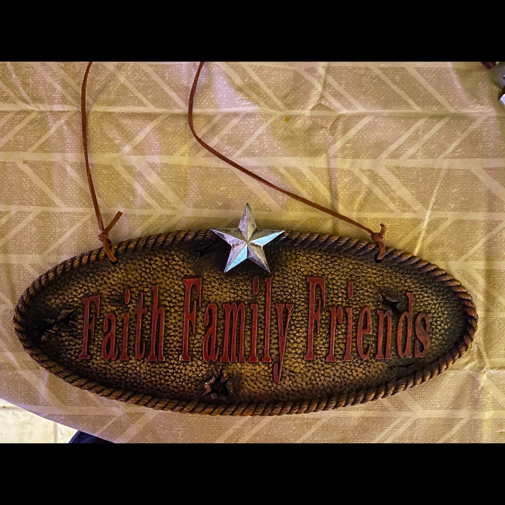 Western Style “Faith, Family, Friends” Plaque